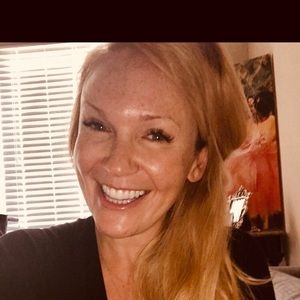 Meet your Posher, Sarah beth